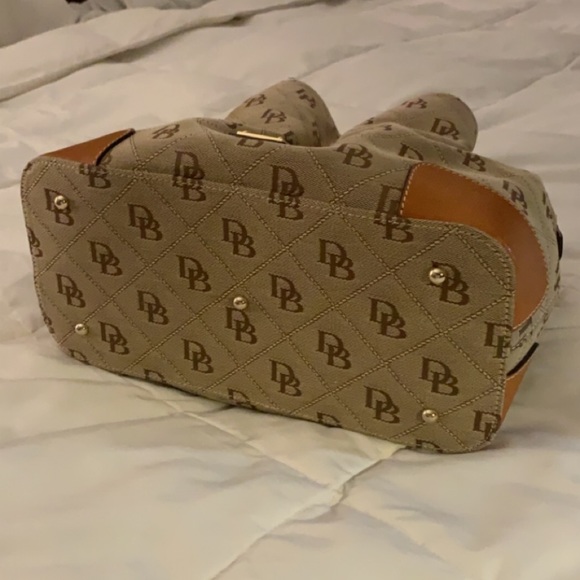 Dooney&Bourke signature large scrunched satchelbag - Picture 3 of 5